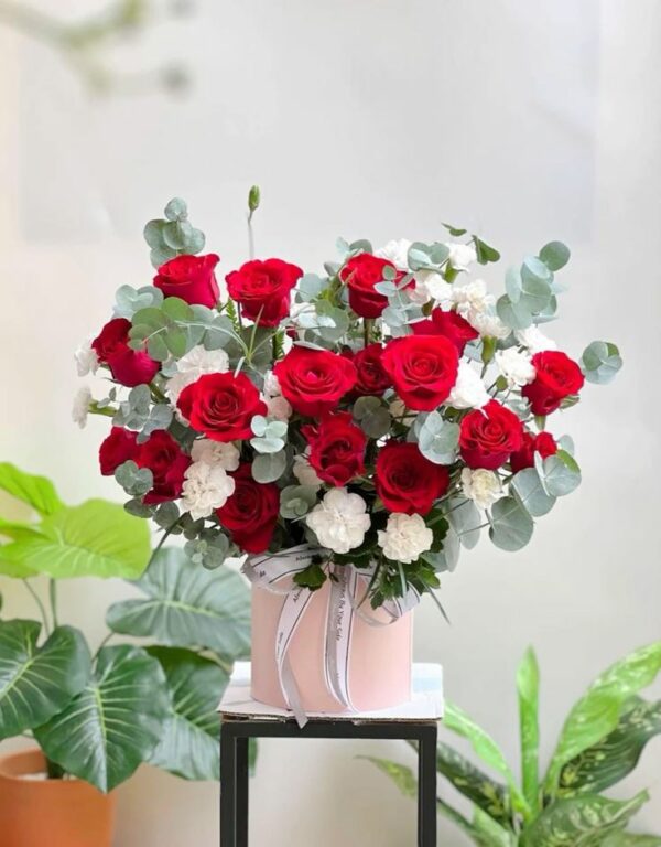 Hộp hoa màu đỏ mẫu G05 Hoa khai trương để bàn 2