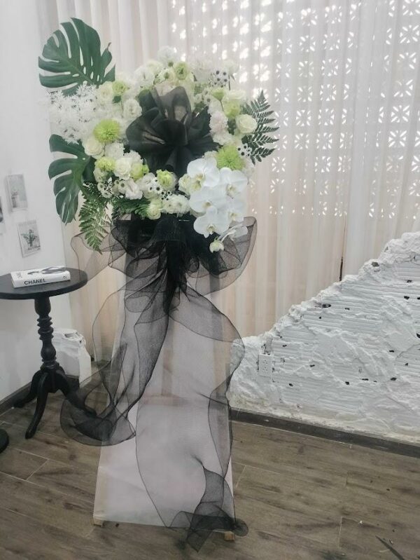 Kệ hoa viếng mẫu V01 Hoa viếng 2
